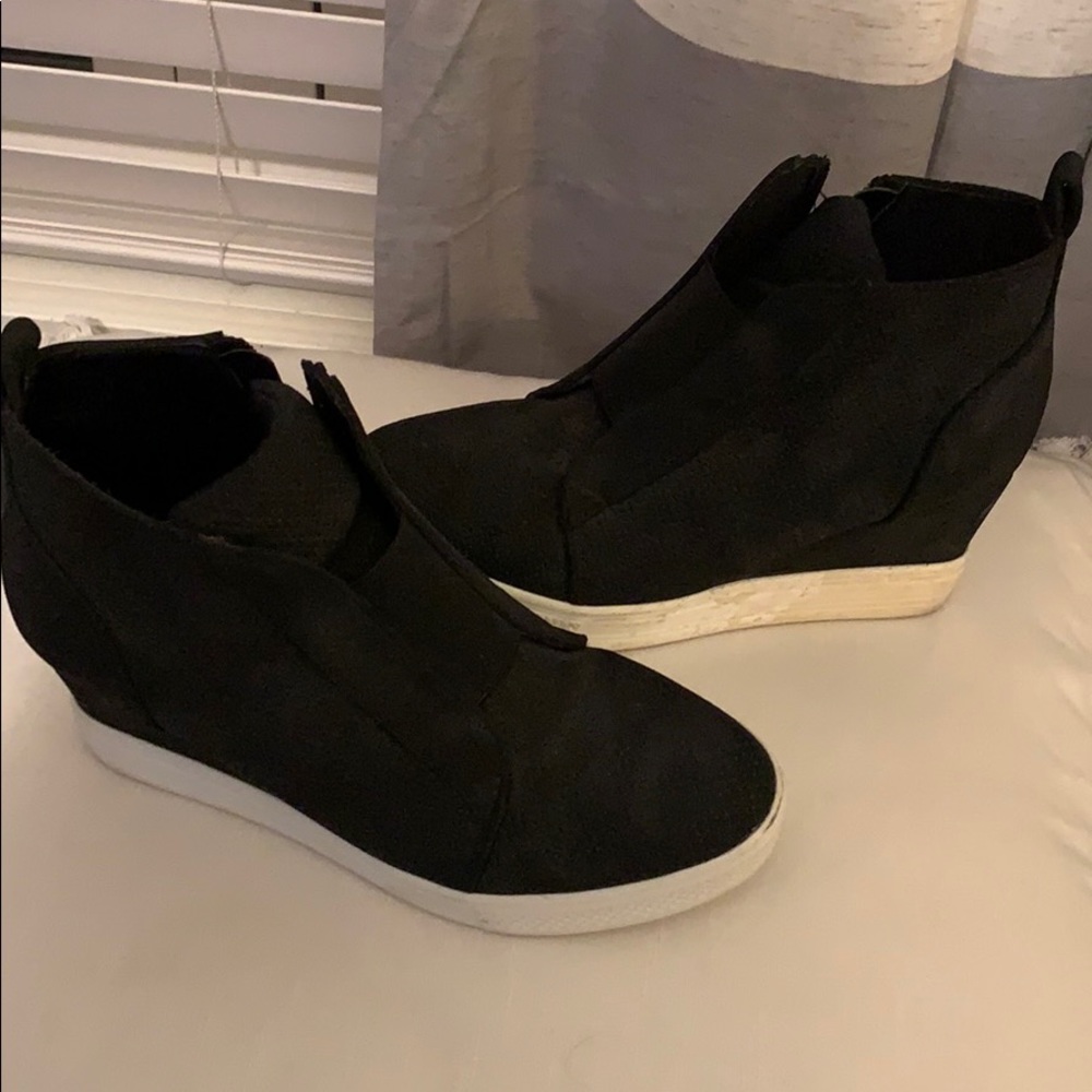 Platform tennies